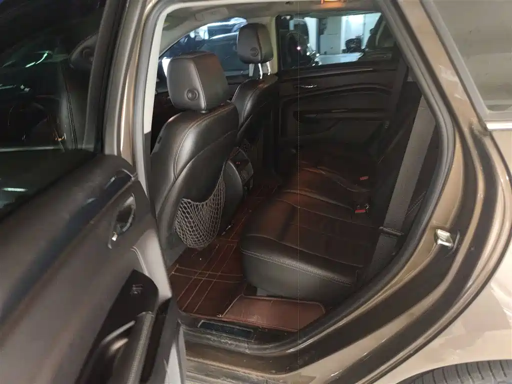 Cadillac SRX 2015 3.0L Comfort фото 17