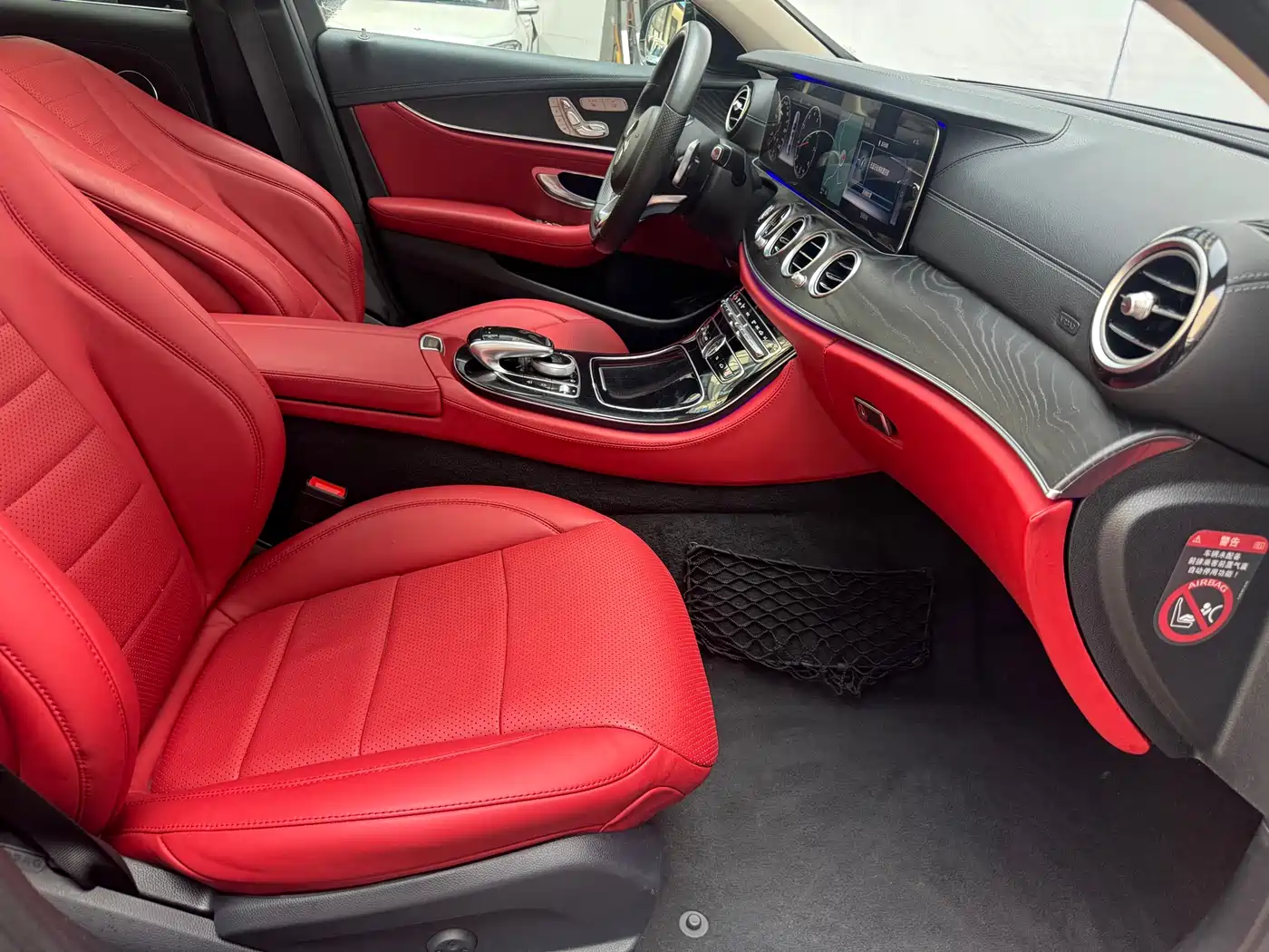 Mercedes-Benz E-Class 2016 E 300 L Sport Fashion Type фото 15