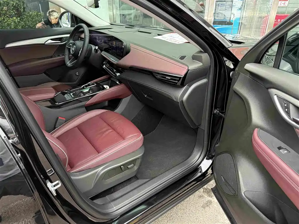 Buick Envision Plus 2025 2025 Enclave Plus 28T 2WD Platinum Edition