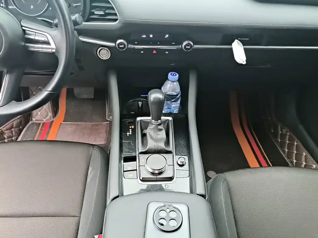 Mazda Mazda3 Axela 2025 2023 2.0L Auto Zhixuan