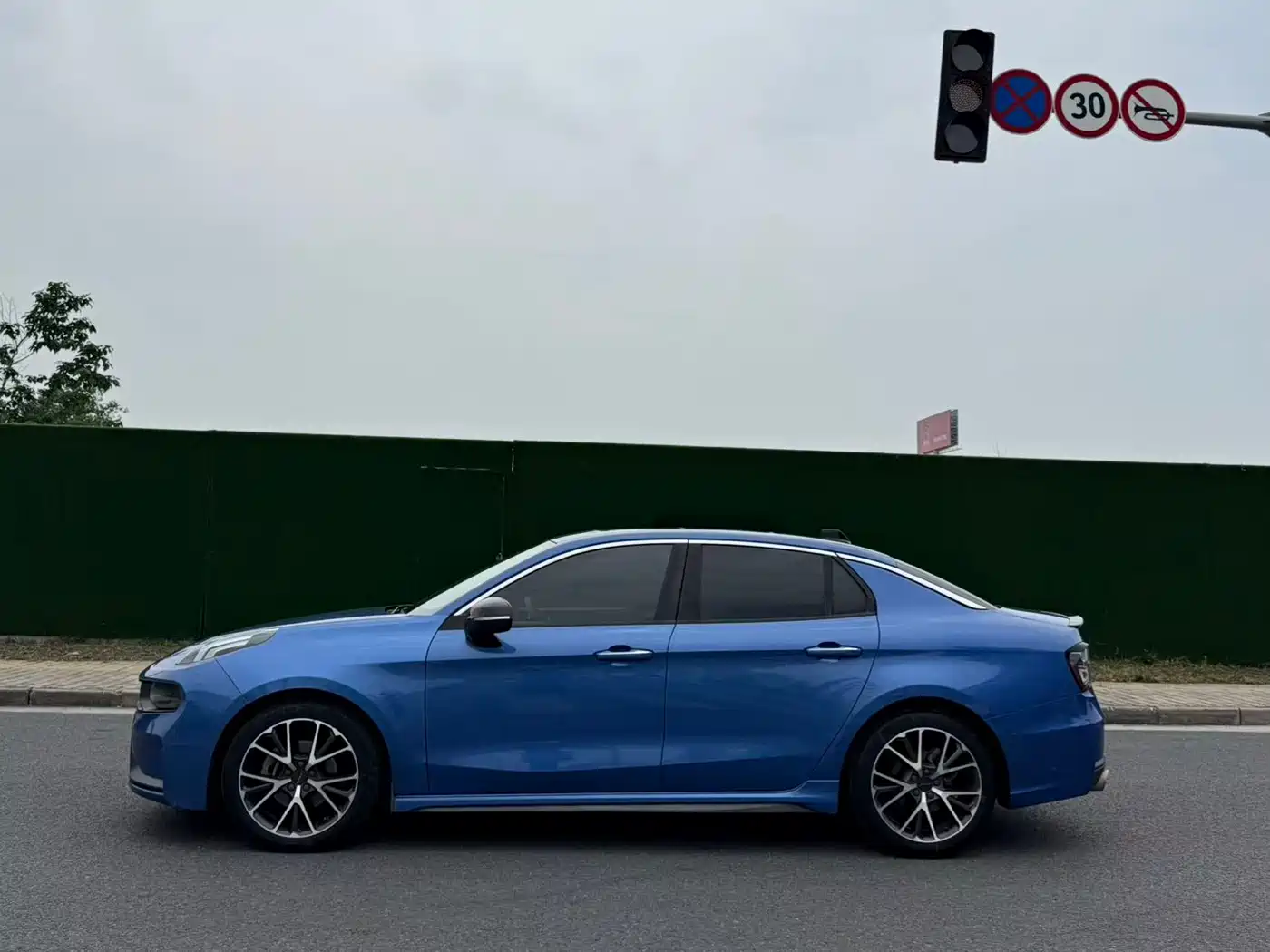 Lynk & Co 03 2018 1.5TD DCT Power Pro Version China V фото 7