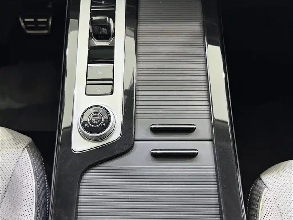 Volkswagen Talagon 2024 380TSI 4WD R-Line Touring фото 17
