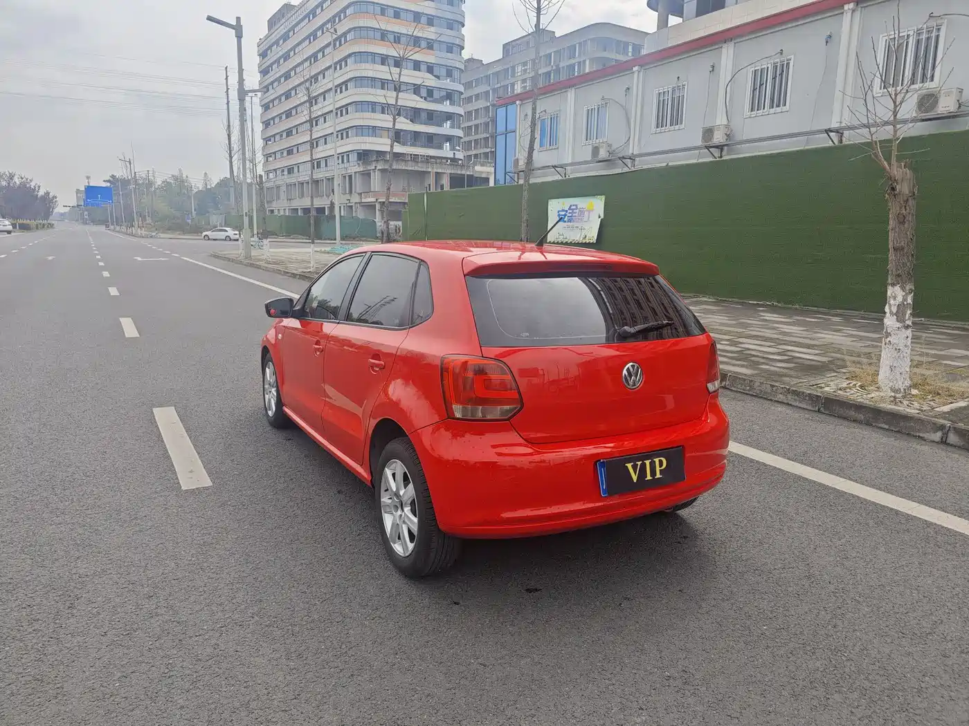 Volkswagen Polo 2011 1.6L Automatic Cool Edition фото 4