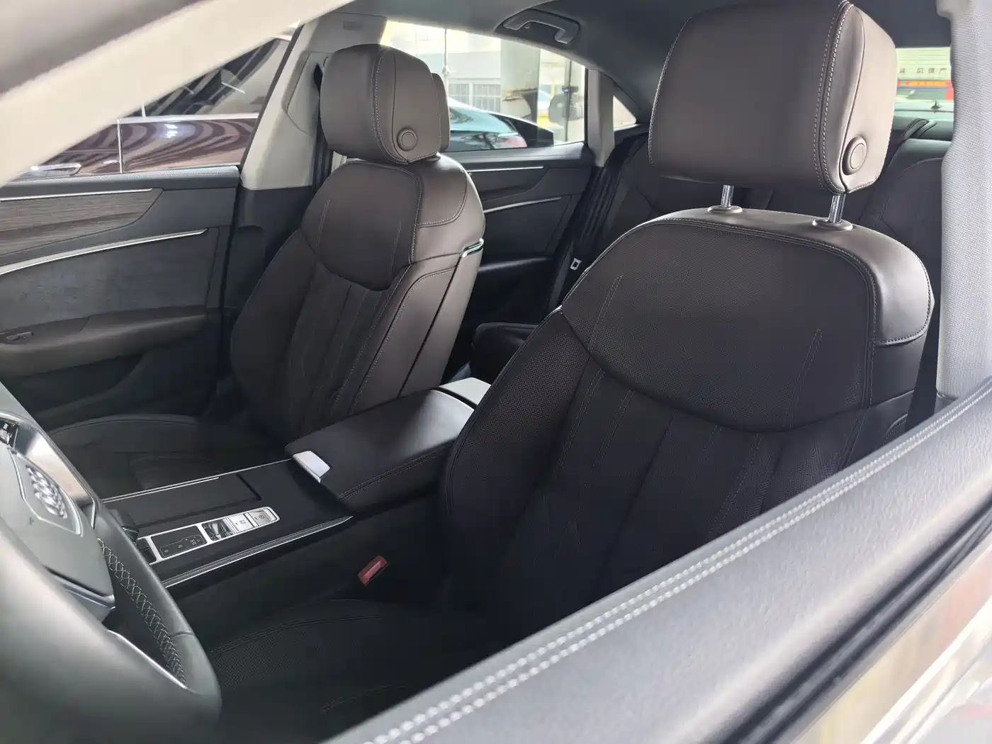 Audi A7L 2022 55 TFSI quattro S-line Horizon Edition Crystal Flow Package фото 6