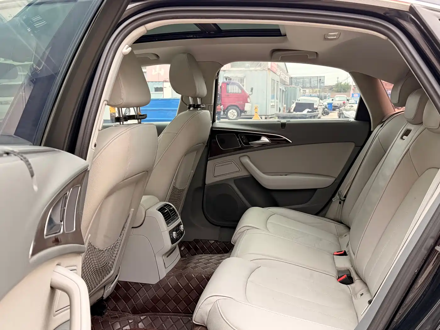 Audi A6L 2014 30 FSI Comfort фото 12