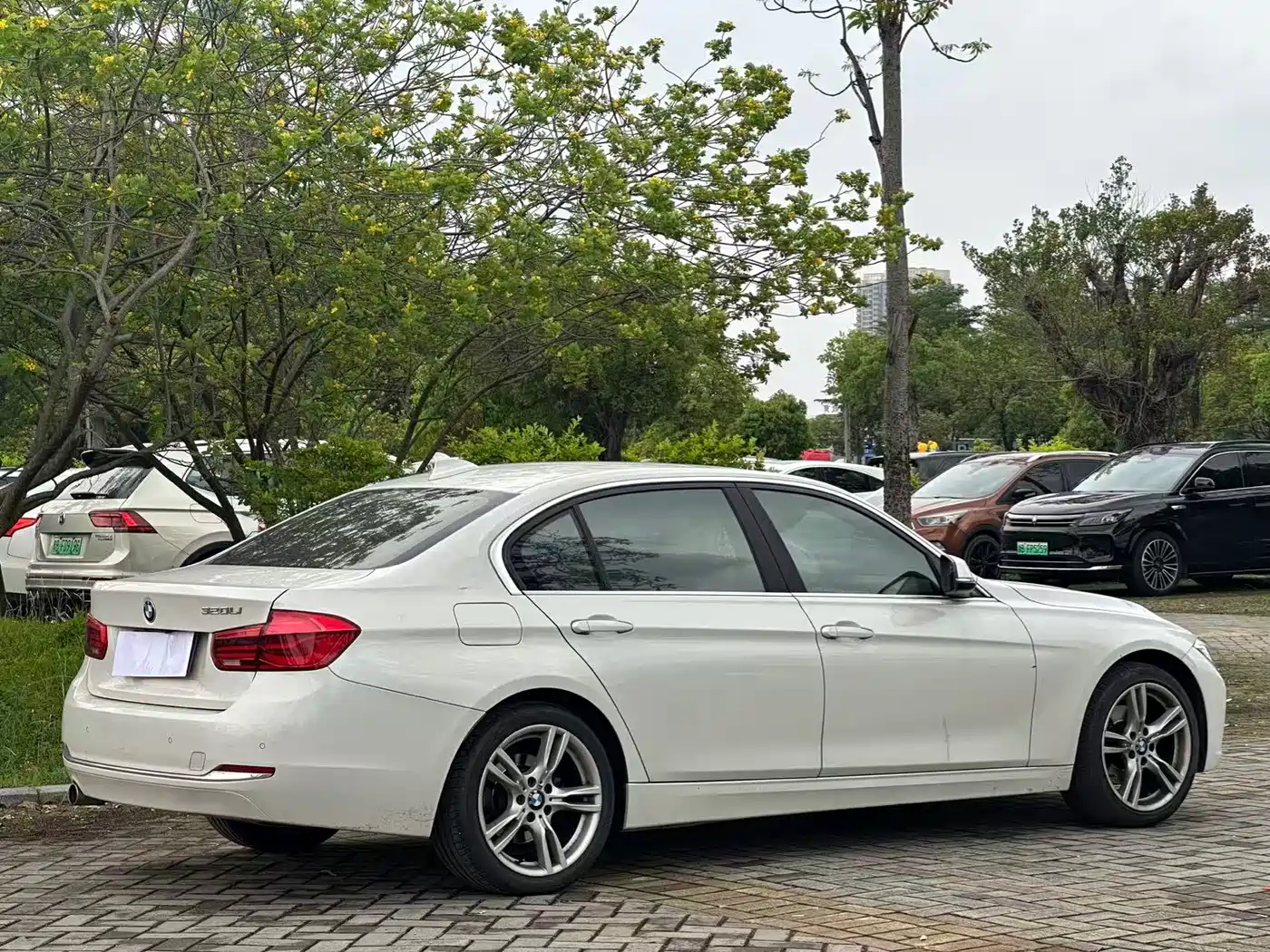 BMW 3 Series 2017 318Li Fashion фото 11