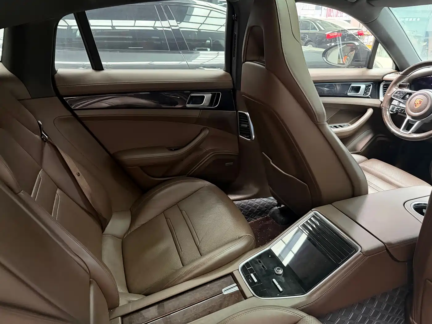 Porsche Panamera 2017 Panamera 3.0T фото 8