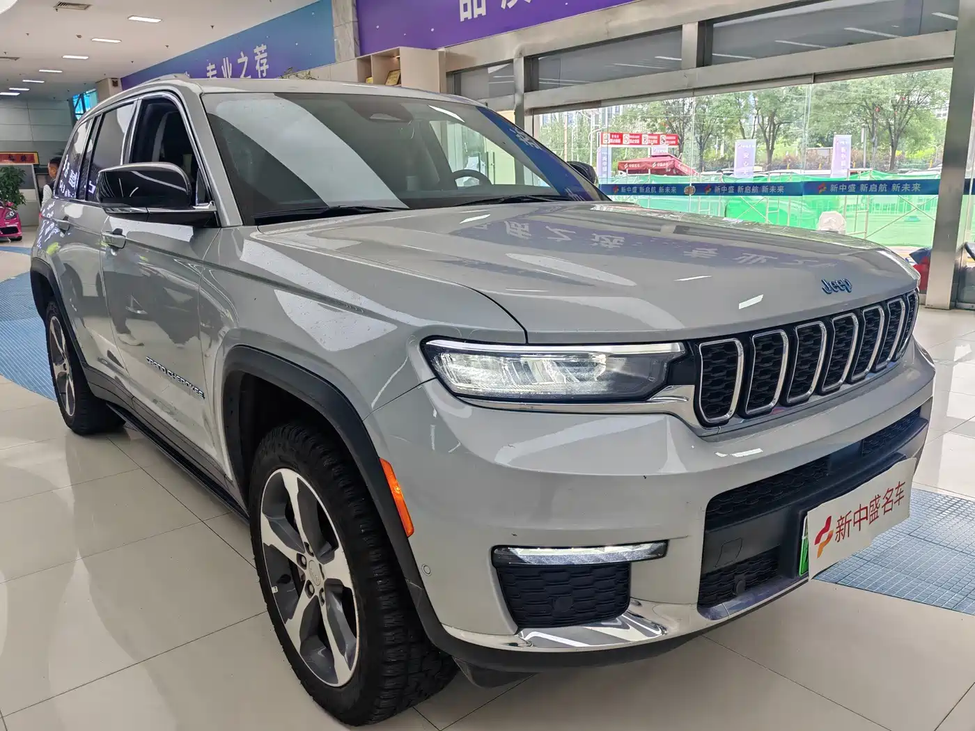 Jeep Grand Cherokee 4xe (Import) 2025 2024 4xe Summit Edition