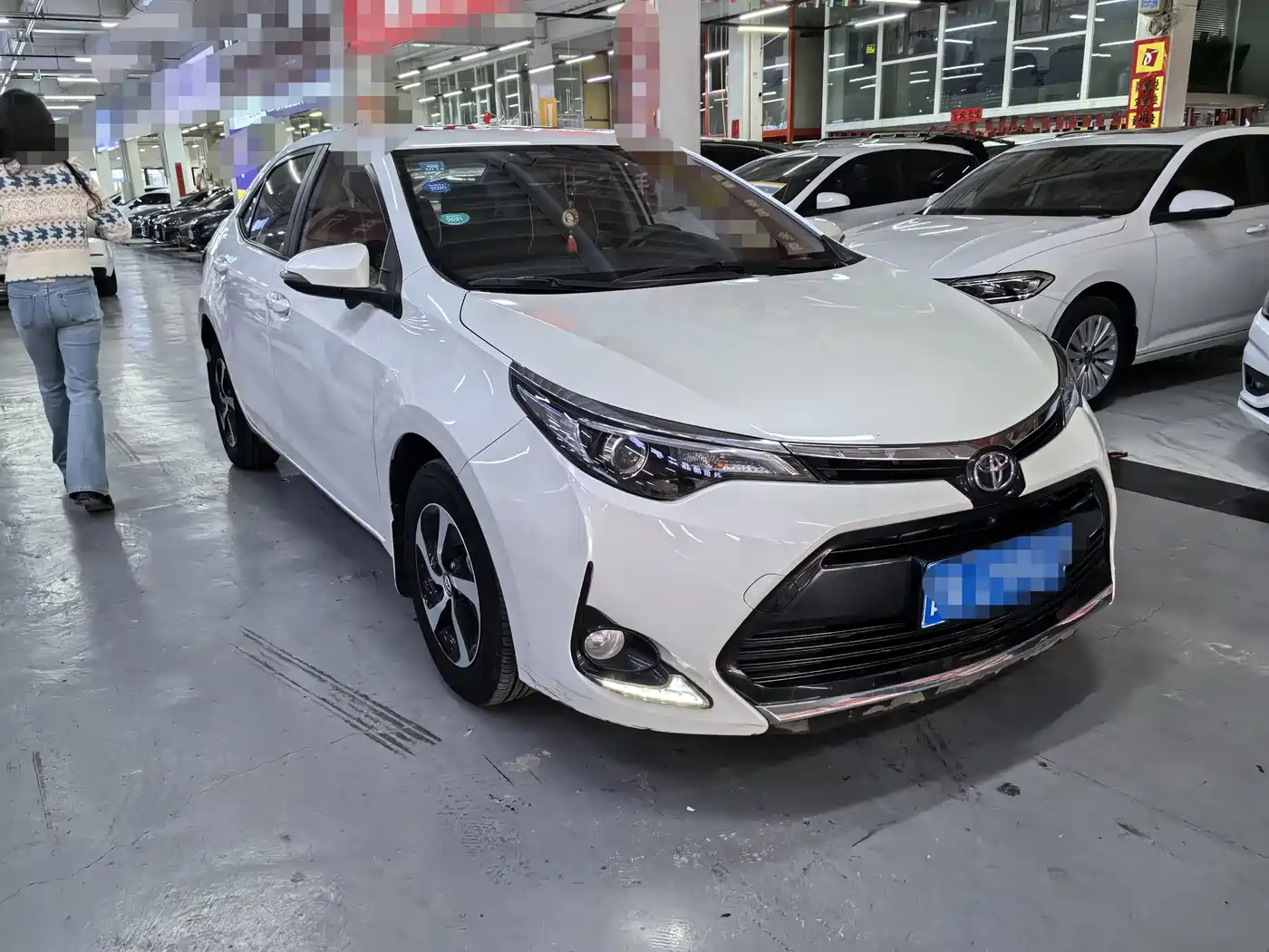 Toyota Levin 2017 Facelift 185T CVT Elite (China V) фото 3