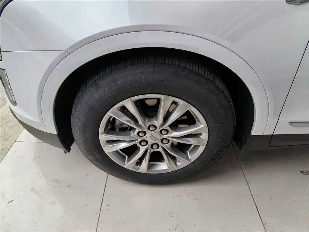 Cadillac XT5 2021 2.0T 2WD Luxury Edition фото 25