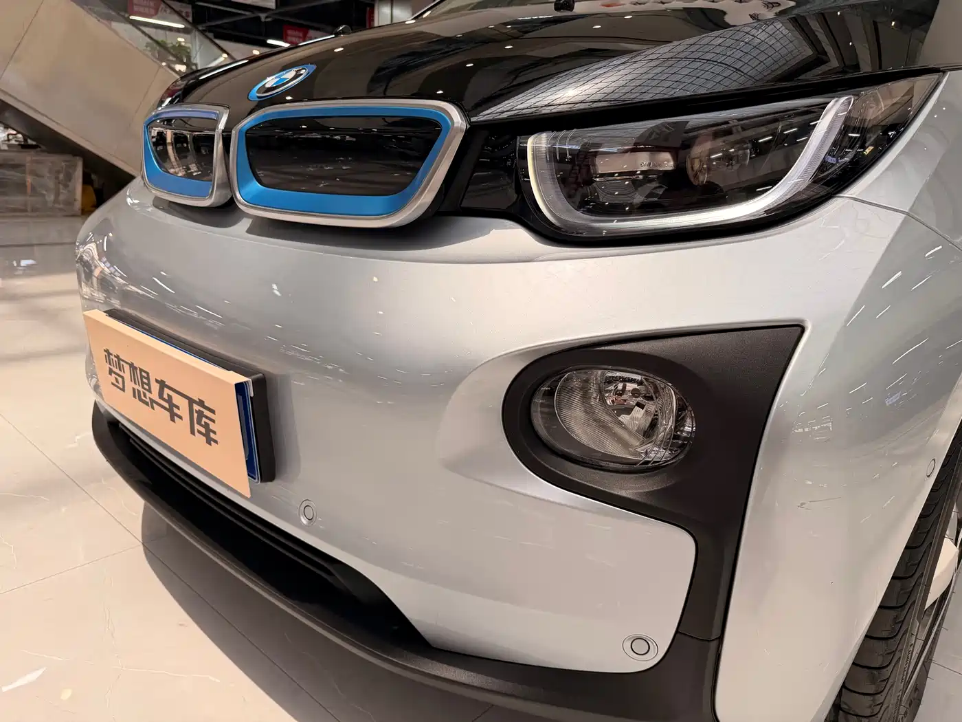 Photo 9 - BMW i3 (Import)