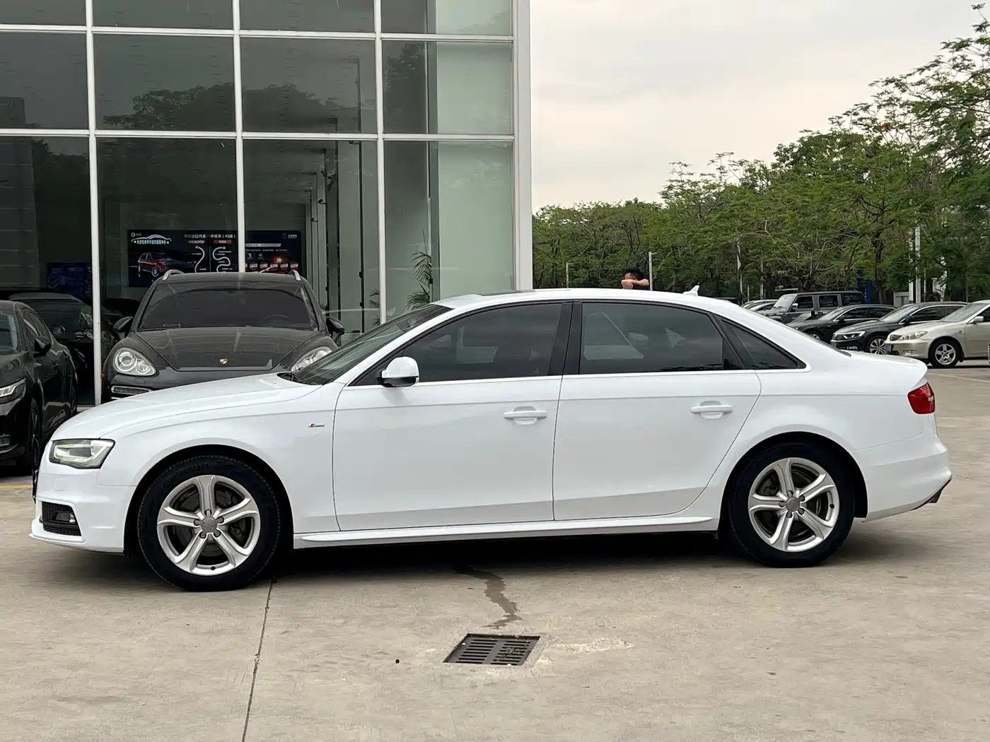 Audi A4L 2015 45 TFSI quattro Individual Sport фото 3
