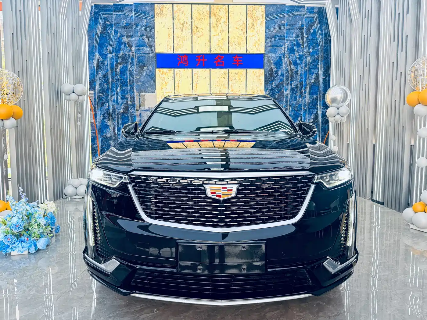 CADILLAC XT6