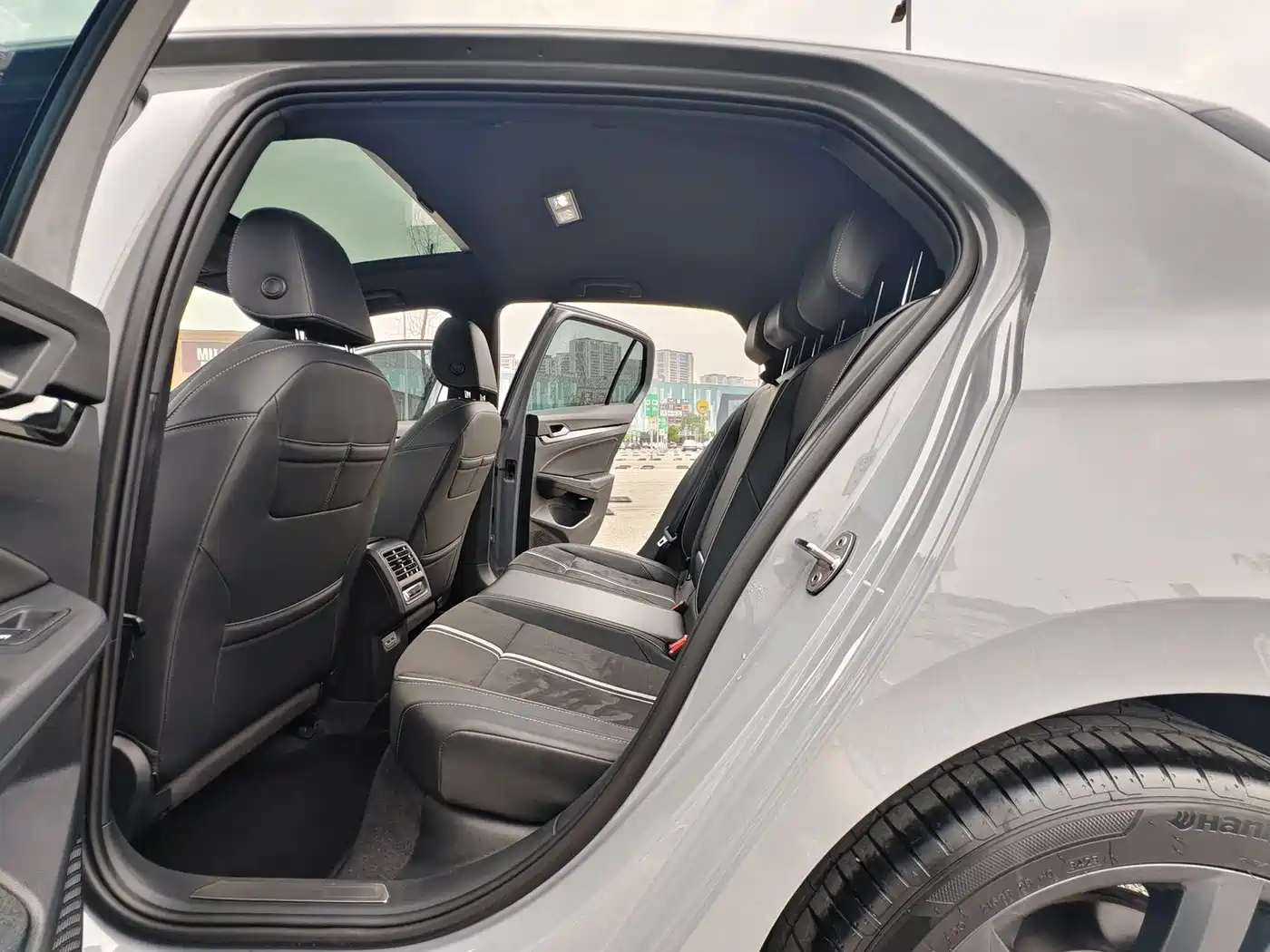 Volkswagen Golf 2023 280TSI DSG R-Line Lite фото 8