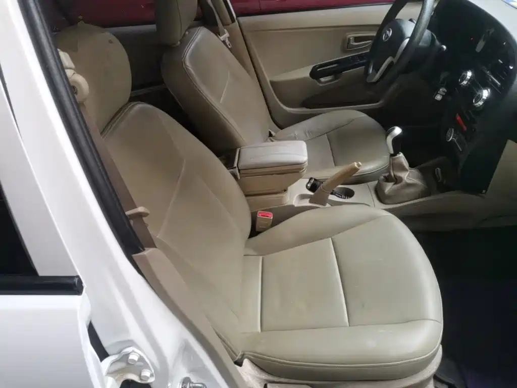 Soueast V3 Lingyue 2014 2014 1.5L Manual People's Edition