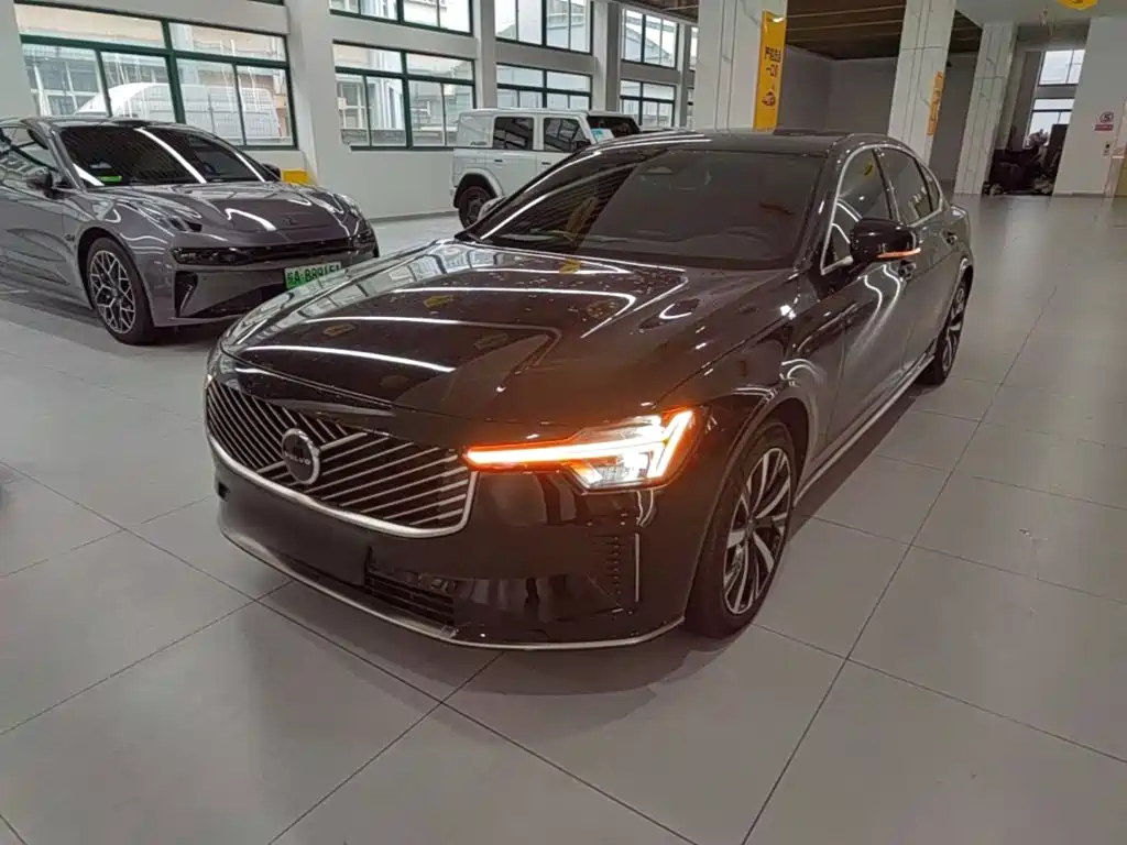 2026 Volvo S90