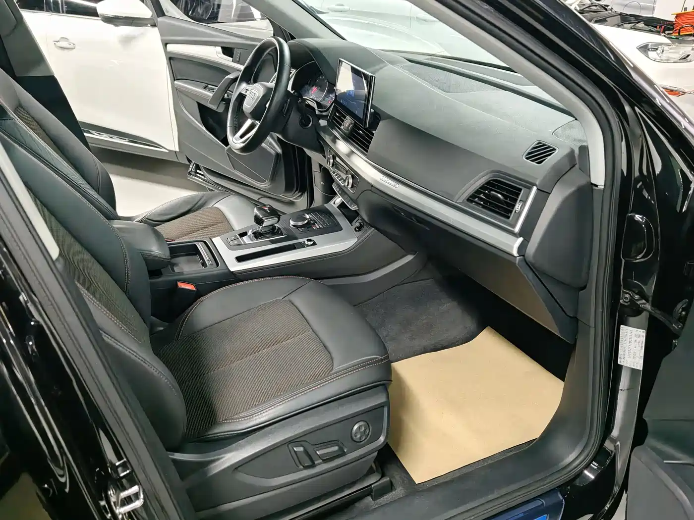 Audi Q5L 2020 Facelift 40 TFSI Honor Progressive фото 8