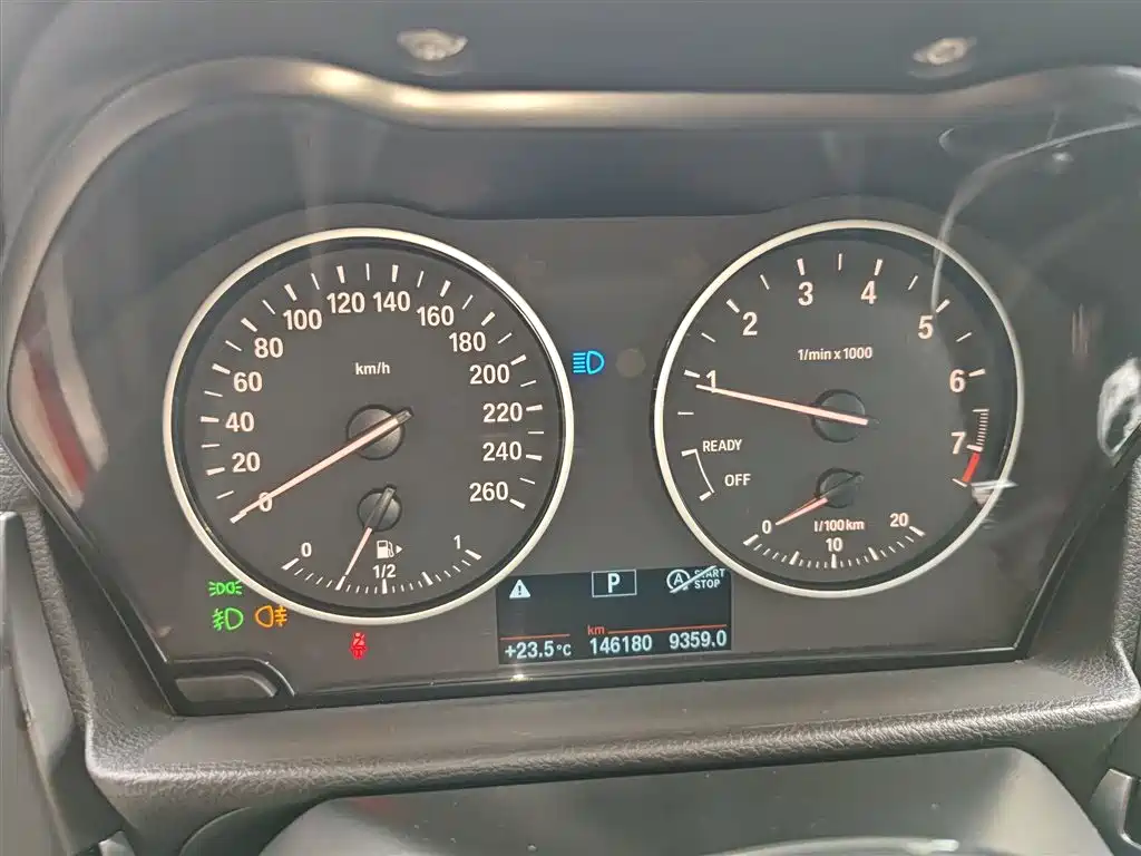 BMW 1 Series 2017 118i Sport фото 12