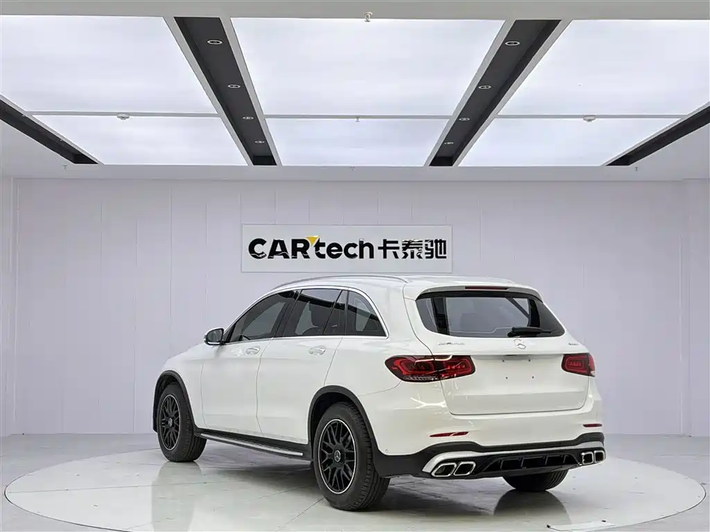 MERCEDES-BENZ GLC