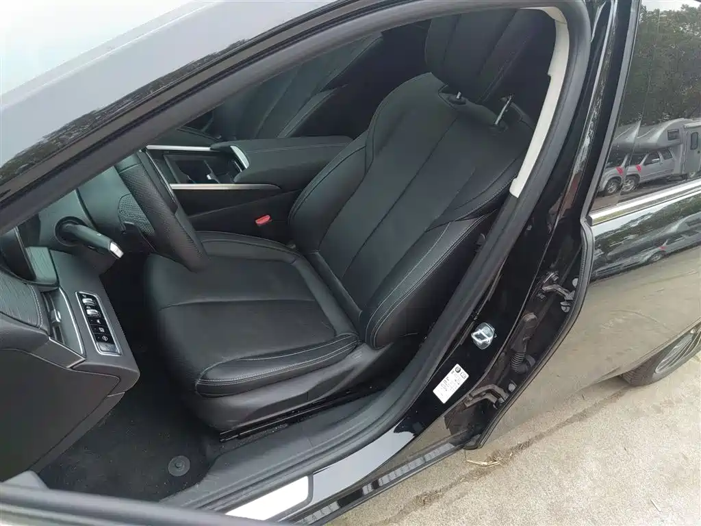 Buick LaCrosse 2023 28T Premium Edition фото 15