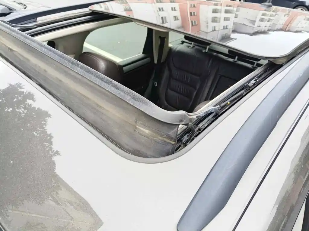 Фото 6 - Volkswagen Touareg