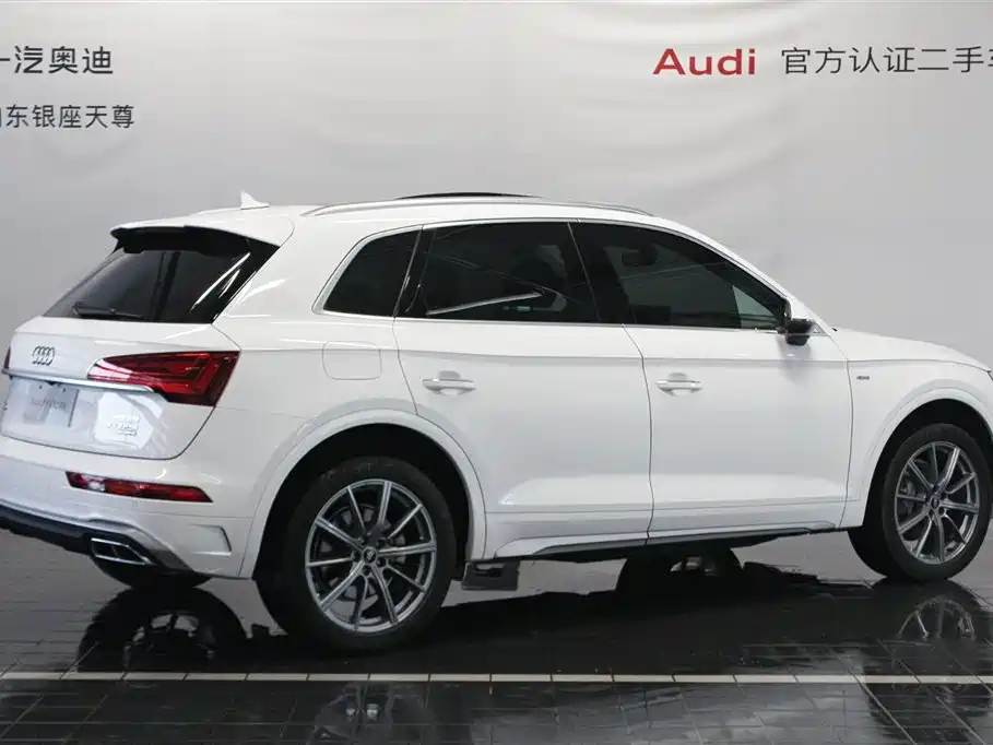 Audi Q5L 2023 40T Fashion Dynamic фото 5