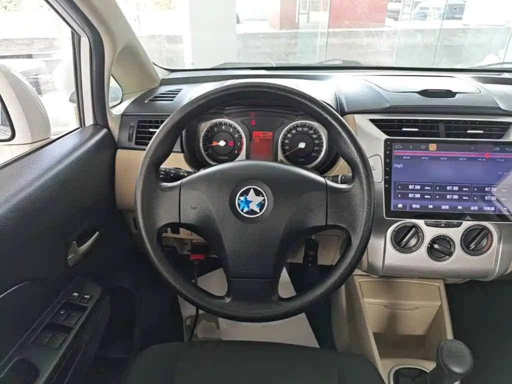 Venucia R50 2014 2013 1.6L Manual Fashion