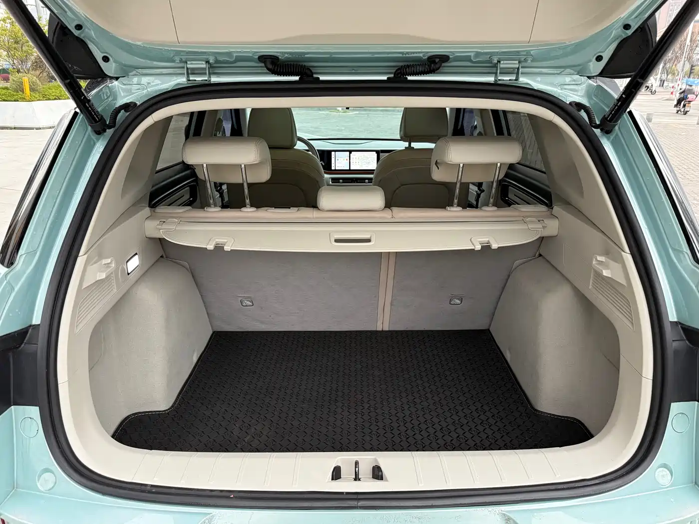 GEELY AUTOMOBILE GEELY ICON