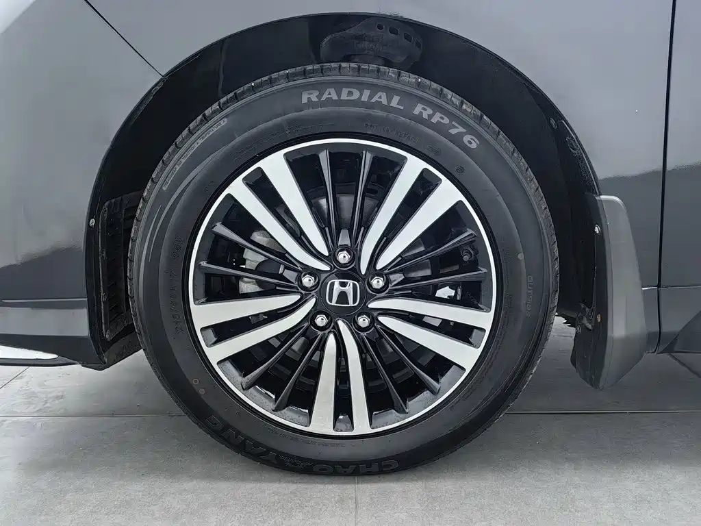 Photo 17 - Honda Odyssey