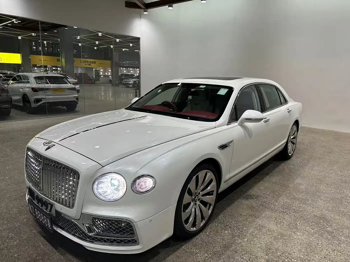 Bentley Flying Spur 2012 2010 6.0T 5-seater Version