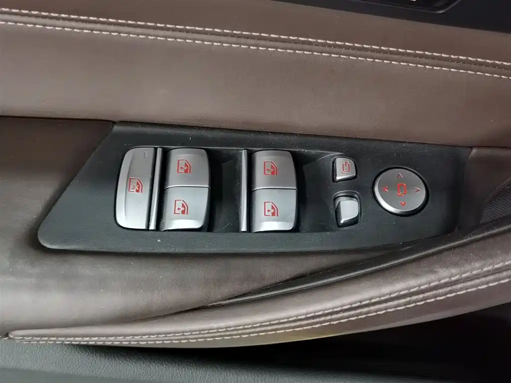 BMW 5 SERIES NEW ENERGY