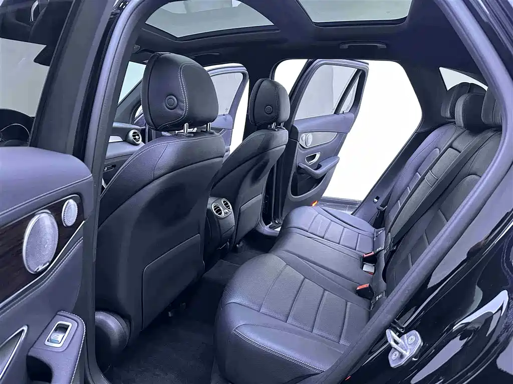Mercedes-Benz GLC 2016 GLC 260 4MATIC Luxury фото 9