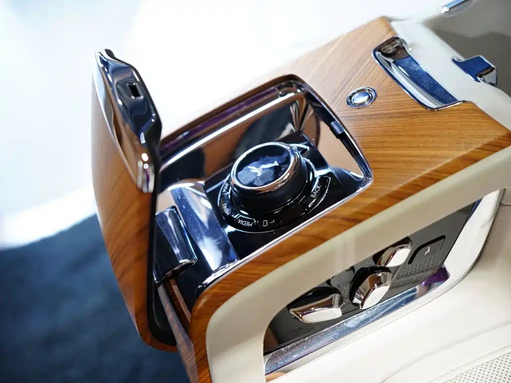 Rolls-Royce Cullinan 2020 2018 4-Seater Version