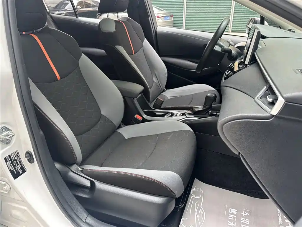 Toyota Corolla 2021 1.2T S-CVT Elite PLUS Edition фото 13