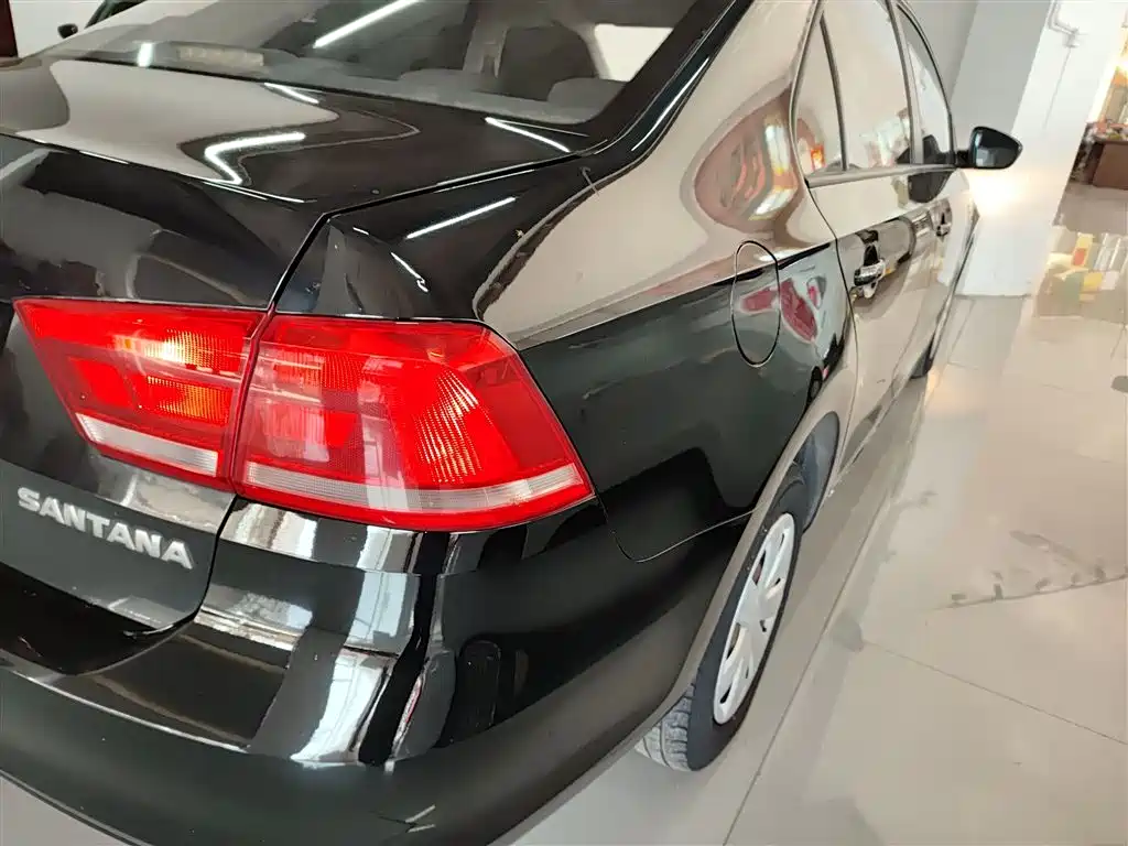 Volkswagen Santana 2015 1.4L Manual Trend Edition фото 8