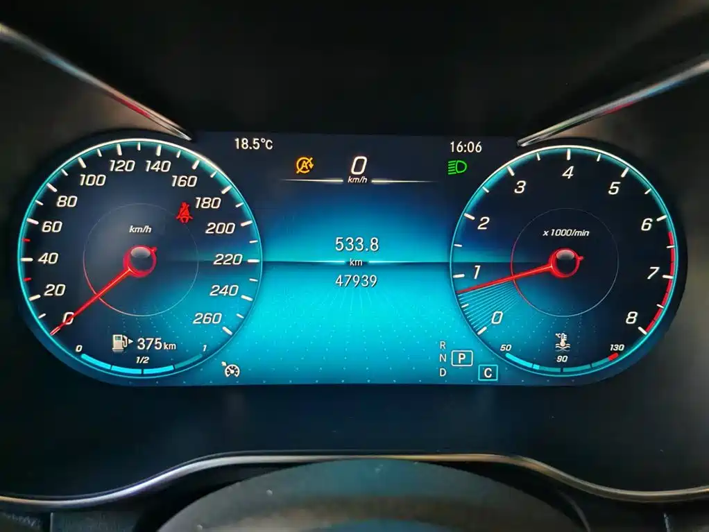 Mercedes-Benz GLC 2021 GLC 260 L 4MATIC Luxury фото 19