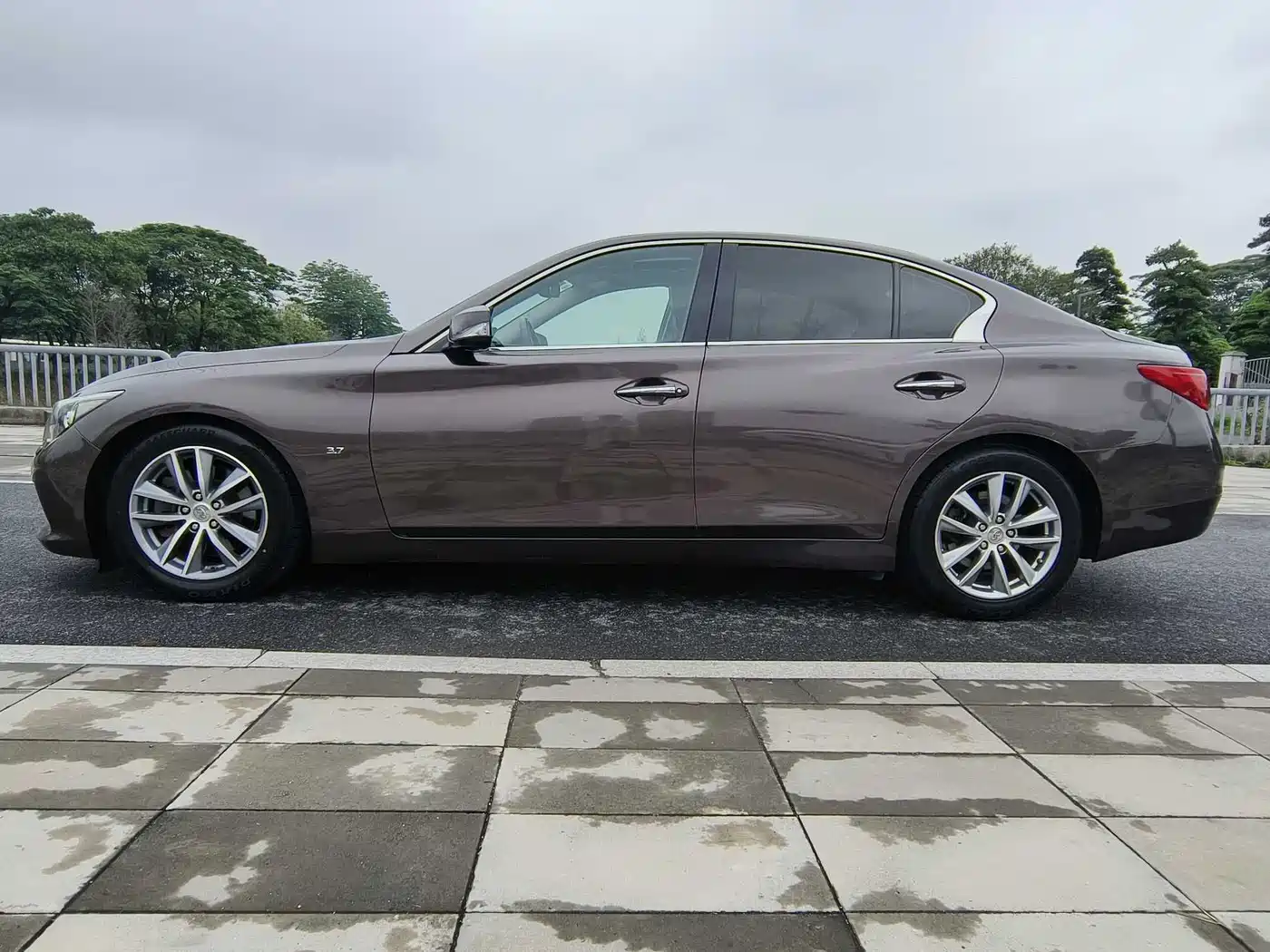 Фото 12 - Infiniti Q50