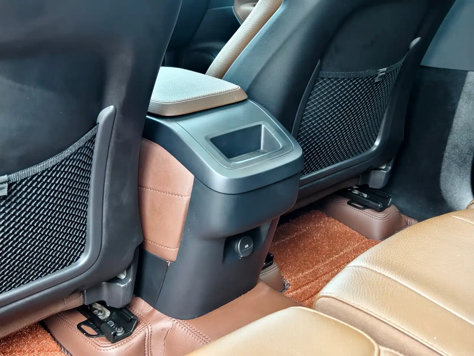Photo 16 - Volvo XC90