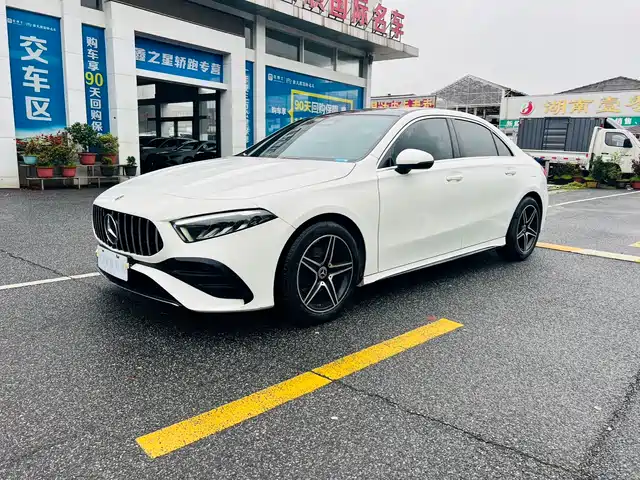 MERCEDES-BENZ A CLASS