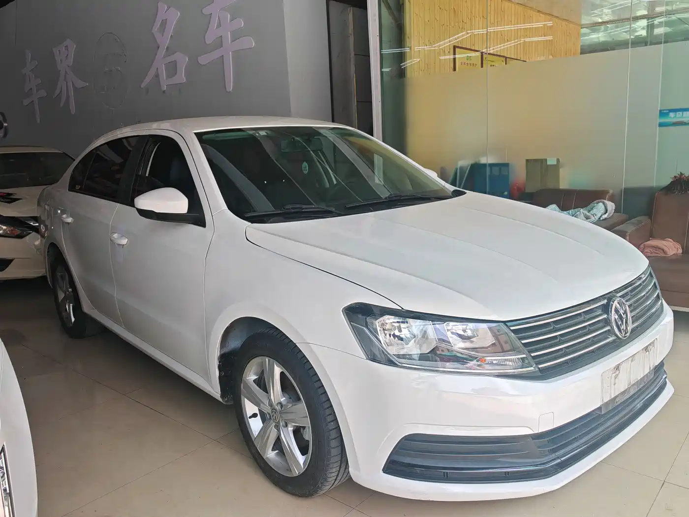 Volkswagen Lavida 2017 1.6L Automatic Trend Edition фото 3