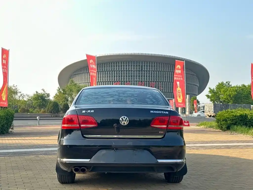 Photo 5 - Volkswagen Magotan