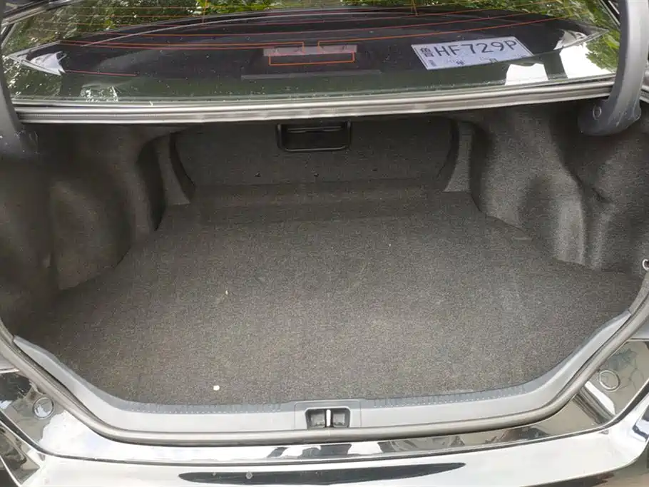 Toyota Camry 2015 2.0G Leading Edition фото 4
