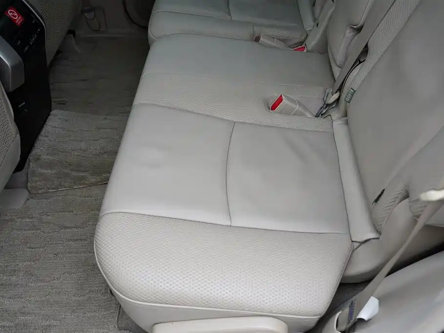 Toyota Prado 2010 4.0L Automatic TX-L фото 33