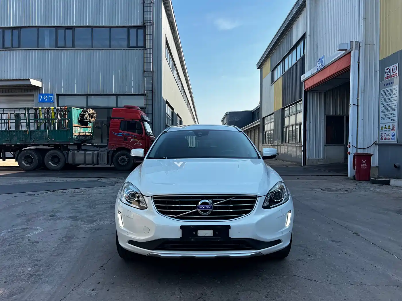 Фото 2 - Volvo XC60
