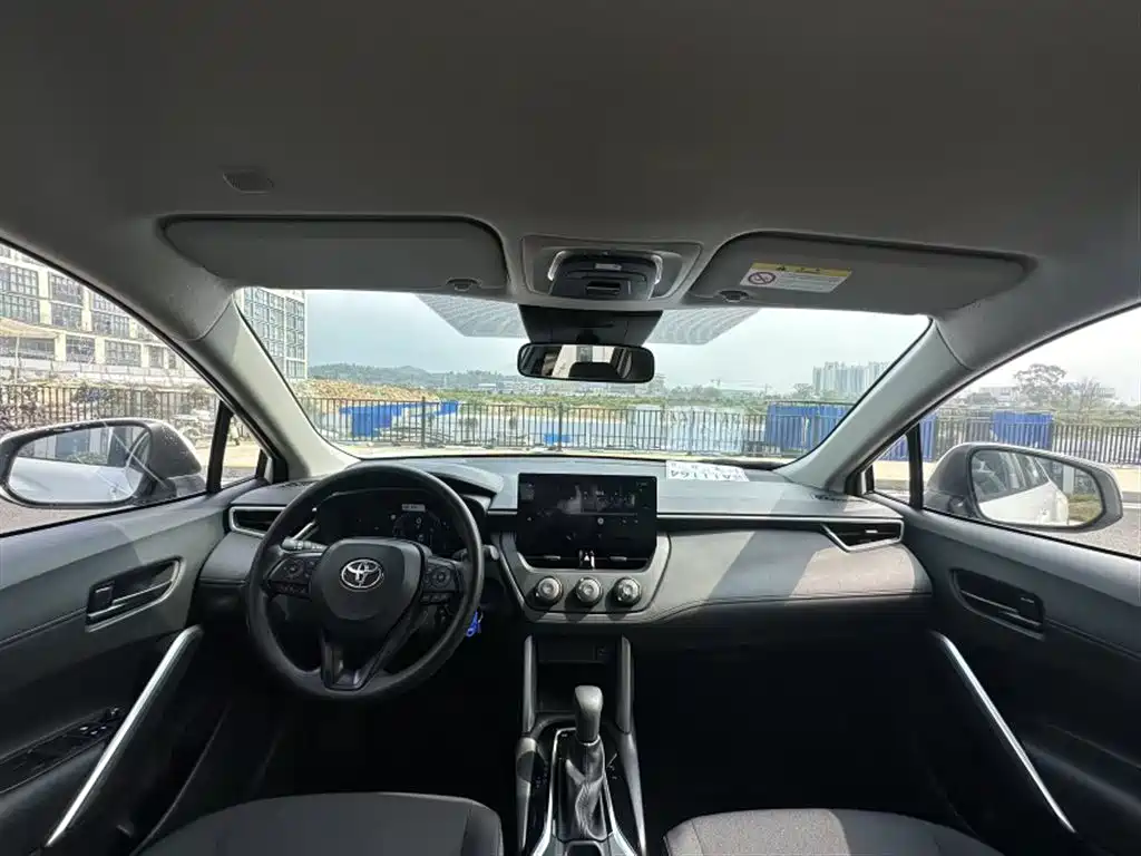 Toyota Corolla Cross 2023 2.0L Pioneer Edition фото 15