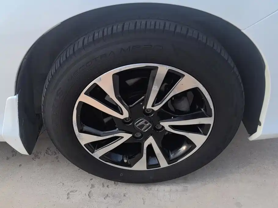 Honda Greiz 2017 2016 1.5L CVT Comfort Edition