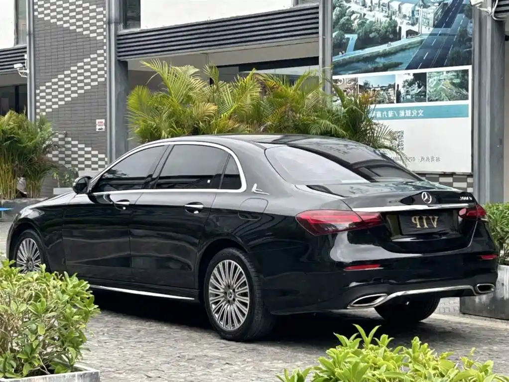  E CLASS