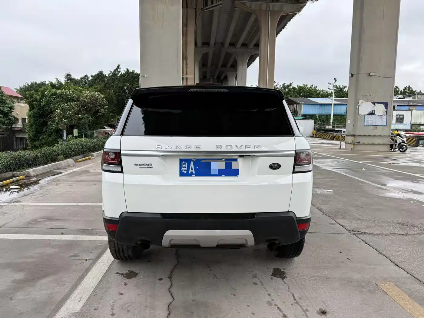 Land Rover Range Rover Sport 2014 3.0 SC V6 HSE фото 5