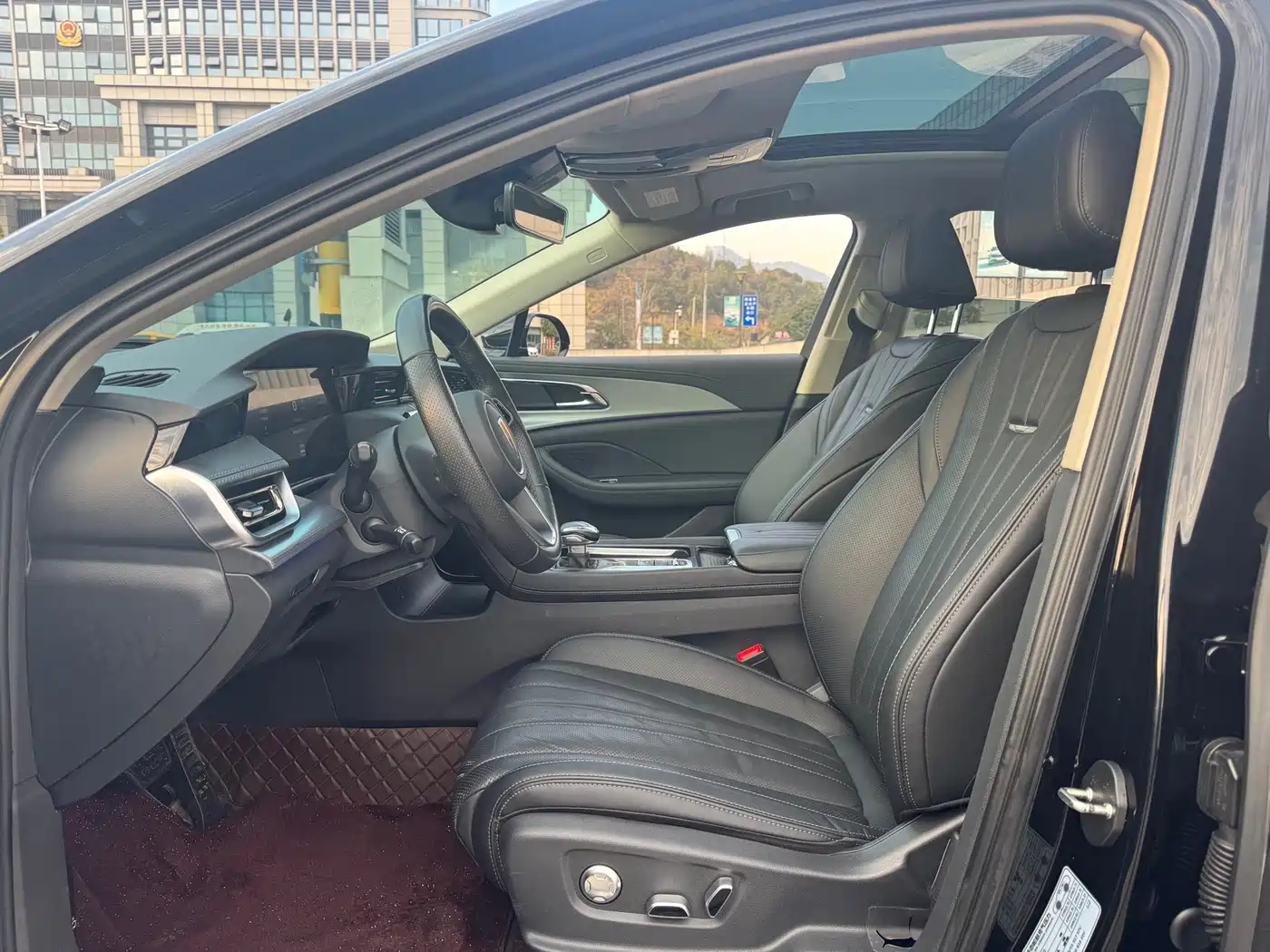 Hongqi H5 2023 2.0T Auto Smart Connect Flag Comfort фото 12