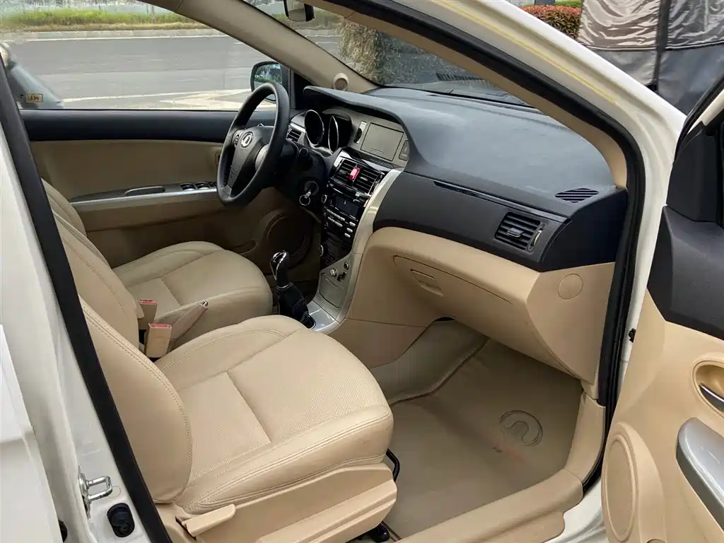Great Wall C30 2013 2013 1.5L Manual Luxury